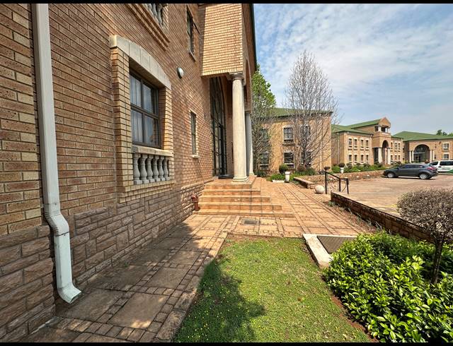 100M² OFFICE TO LET IN HIGHVELD BUSINESS PARK